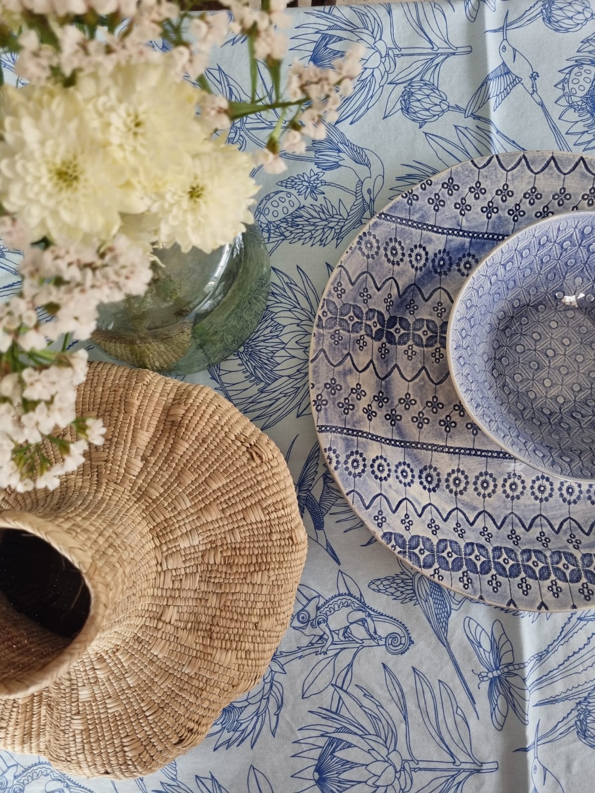 Bloom Essence (Blue on light blue)