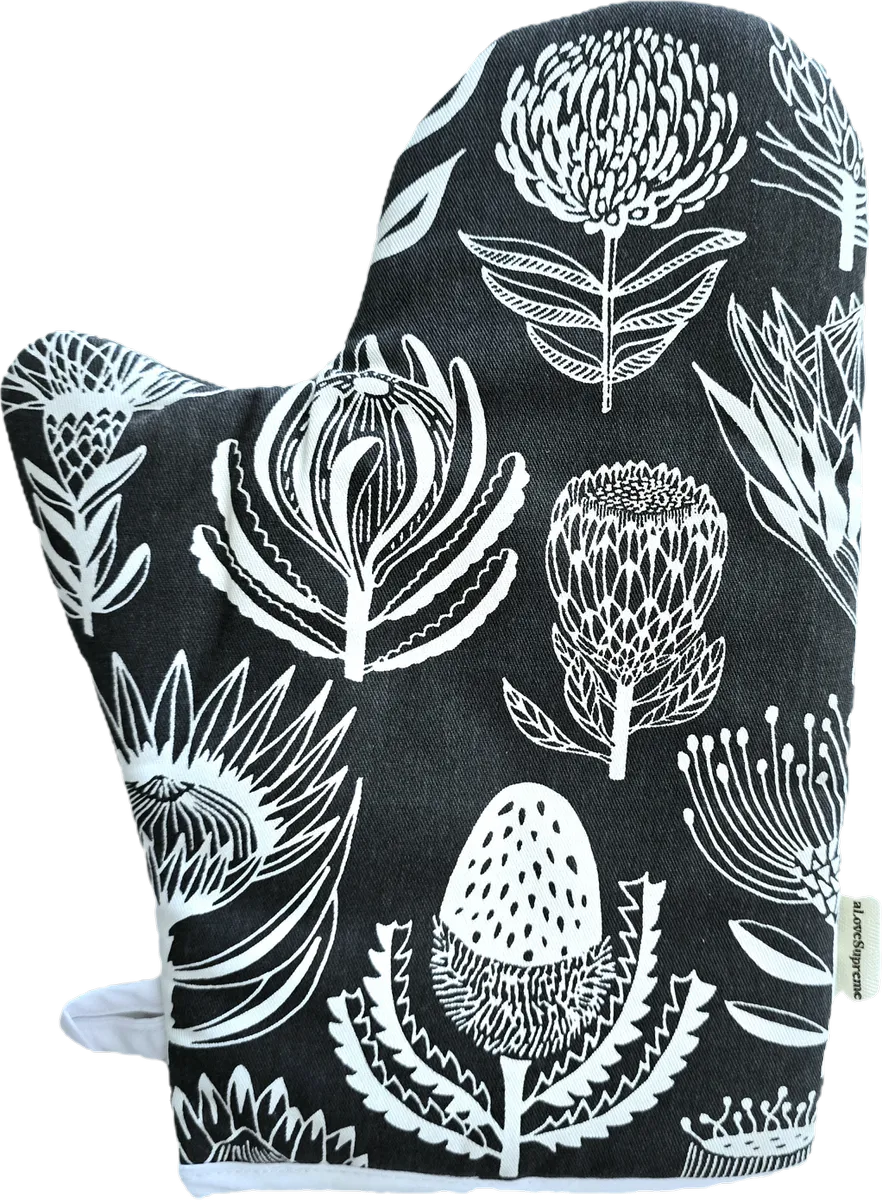 em-single-oven-glove-floral-kingdom-grey-on-white-01